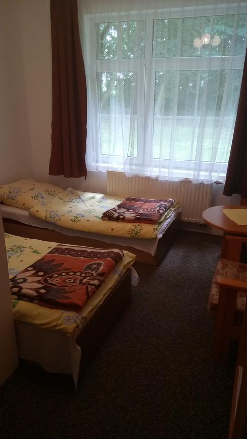 Hostel Dworek Osiecki Koral Osieki  Exterior photo