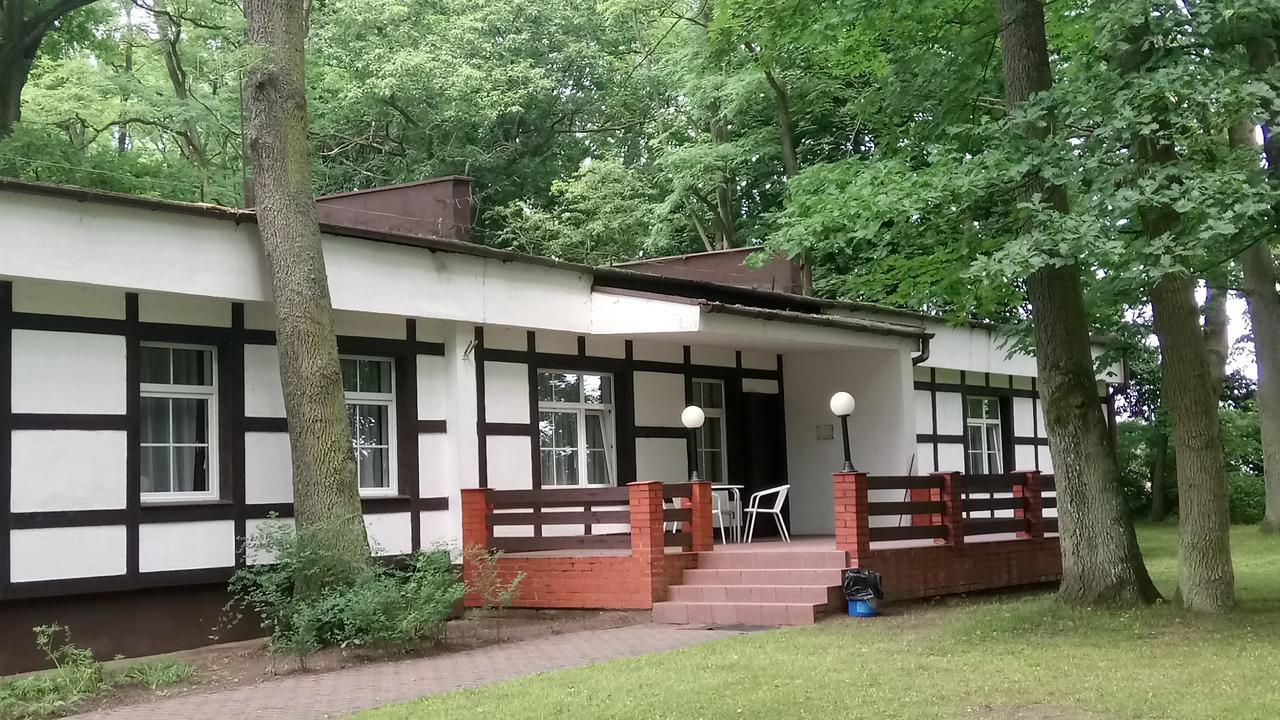 Hostel Dworek Osiecki Koral Osieki  Exterior photo